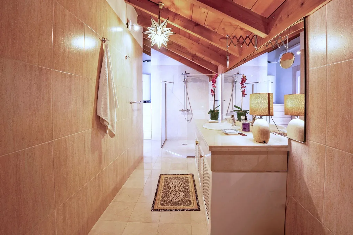 4a580d25-be66-4017-a283-c351e889c296