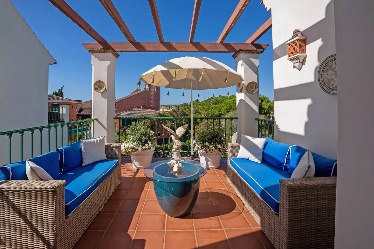 79499624-d5d3-4ed4-8ddf-27f69502b5bc