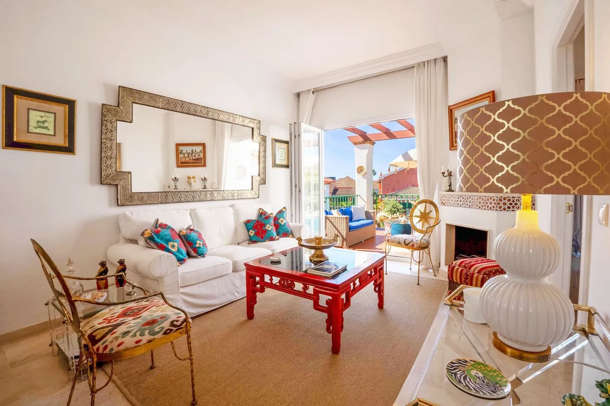 96684d9c-19f9-440f-bd57-0047aa9e9cf7