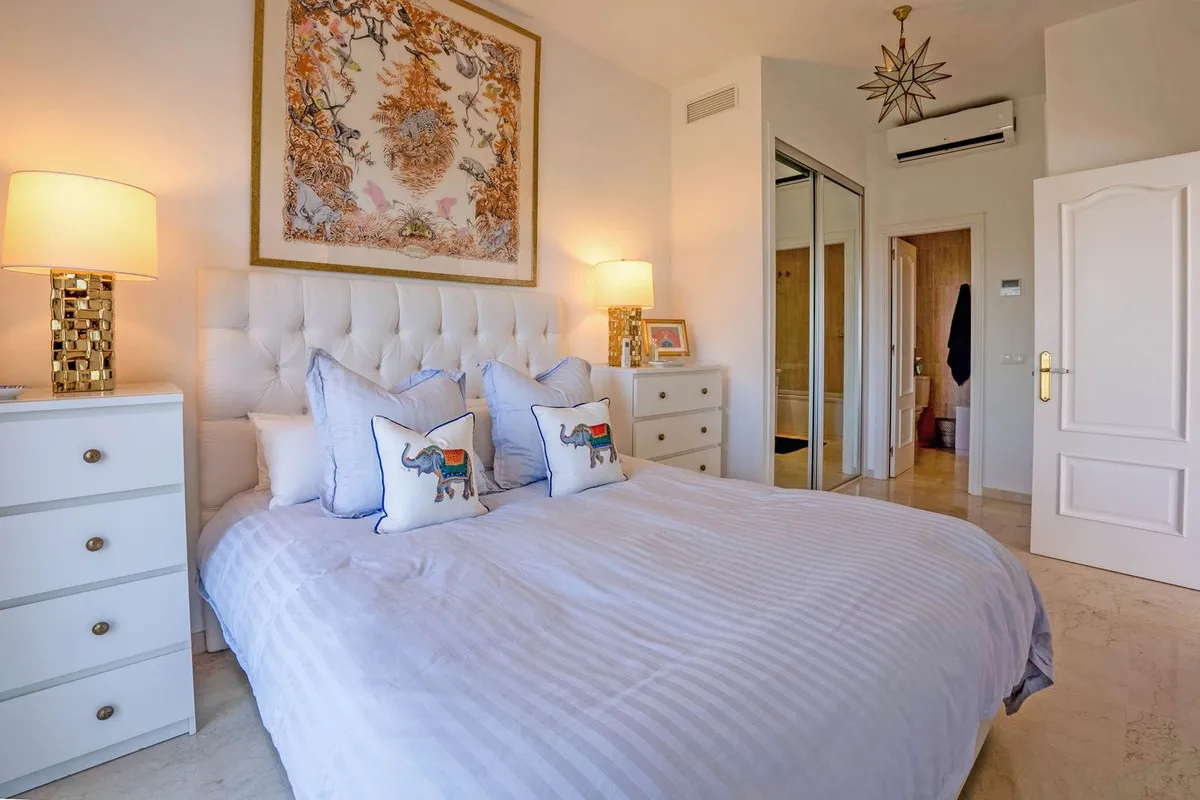 a413ff55-bbf6-49f3-b7a9-fe1a75d941eb