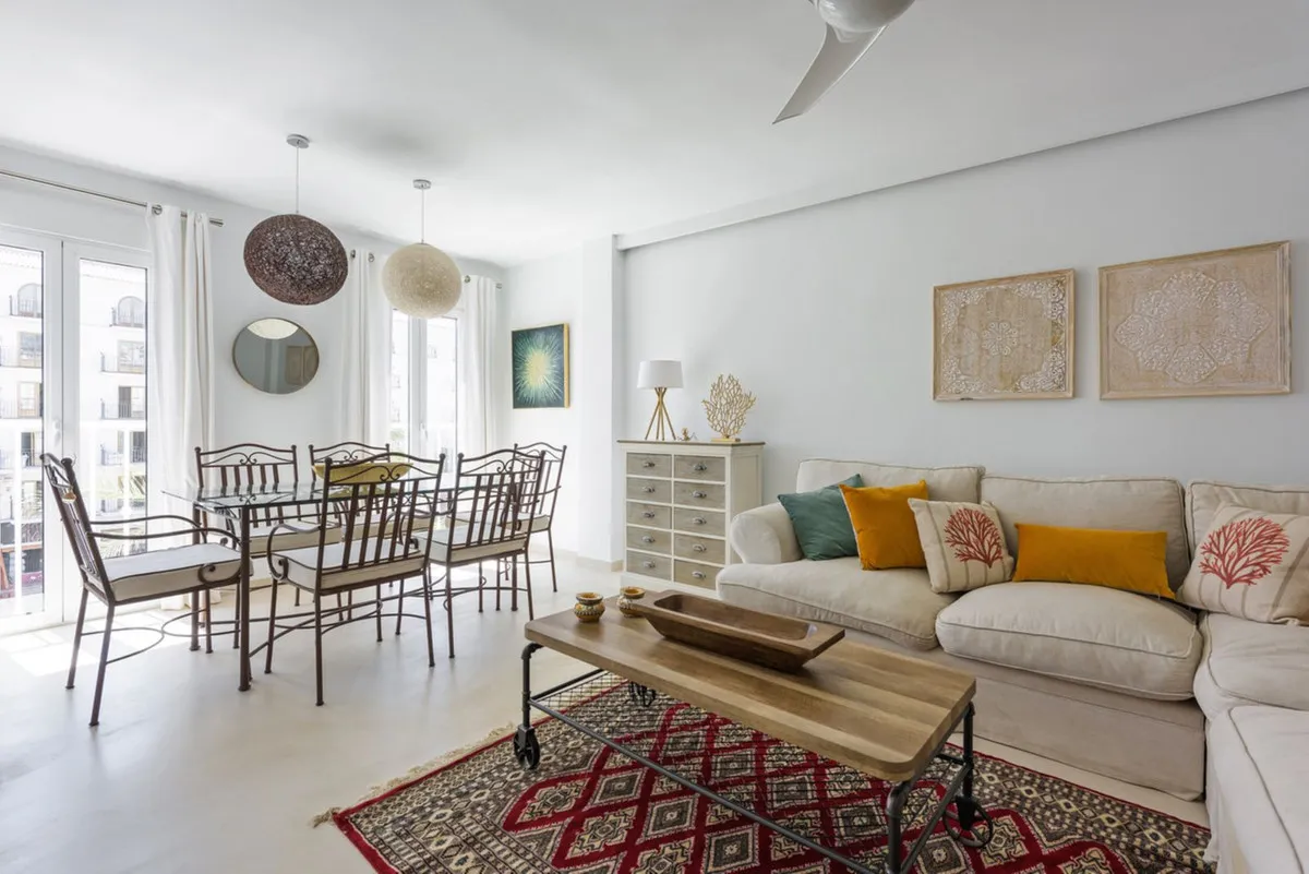 cfc7a2e5-91c2-4c35-9d86-2b94a4d69457