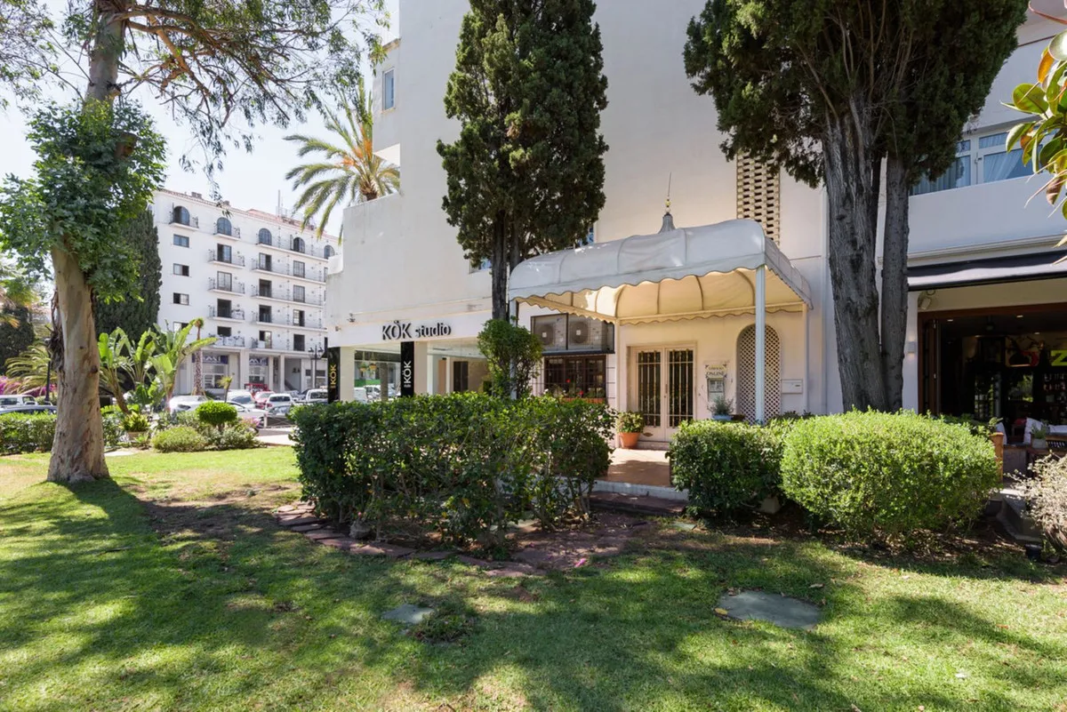 e8efe653-942f-4f9c-ada3-f96a7e67c231