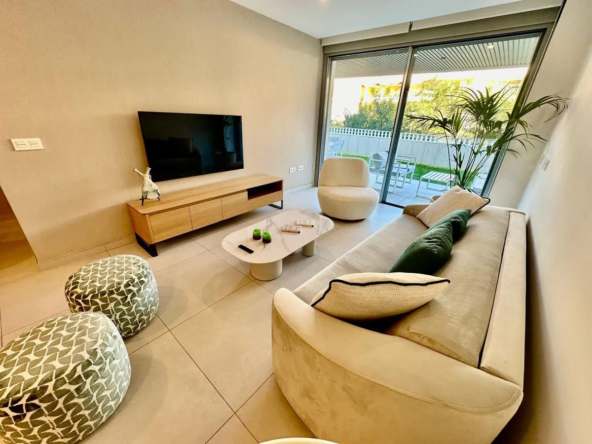 bac2f153-de71-464b-aec8-1f2c3f3b3041