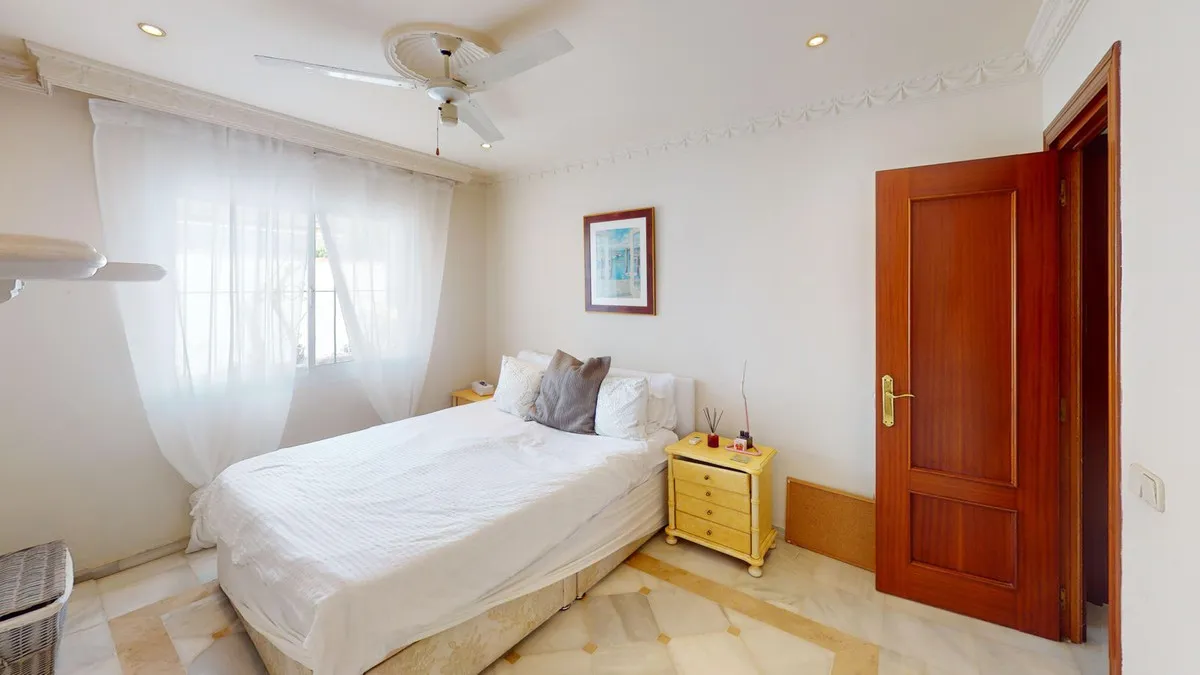 138567c6-707d-429b-b5f0-12346899a7e9