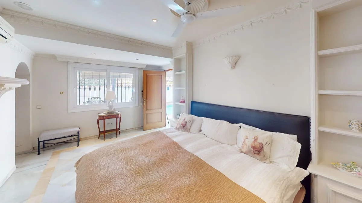 c7de2487-e47f-435a-8619-83a232653f88