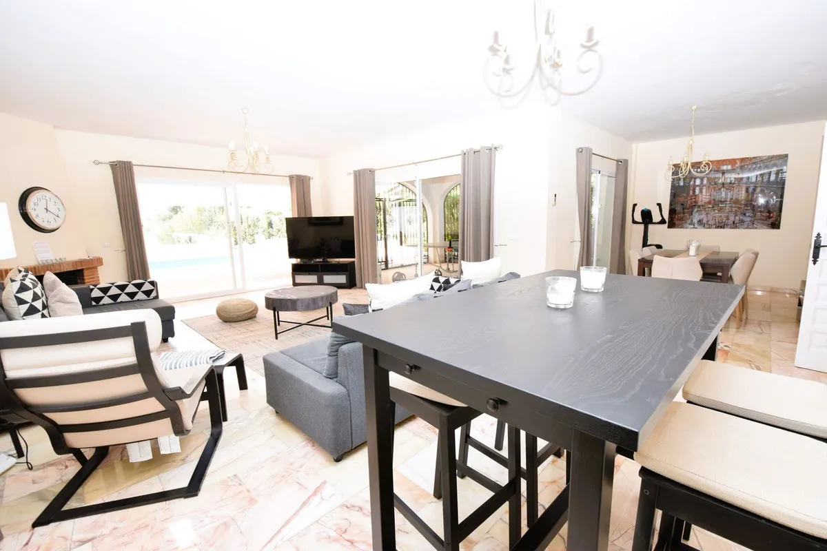 99f46c73-574e-4009-b06e-1ba96c46e0a8