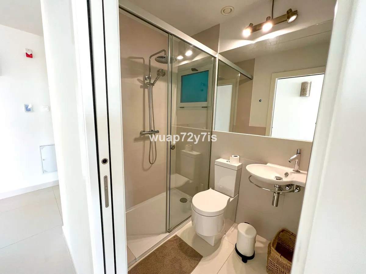 7a9f7bf6-d53a-4c01-8a03-8bfa6733ccc1