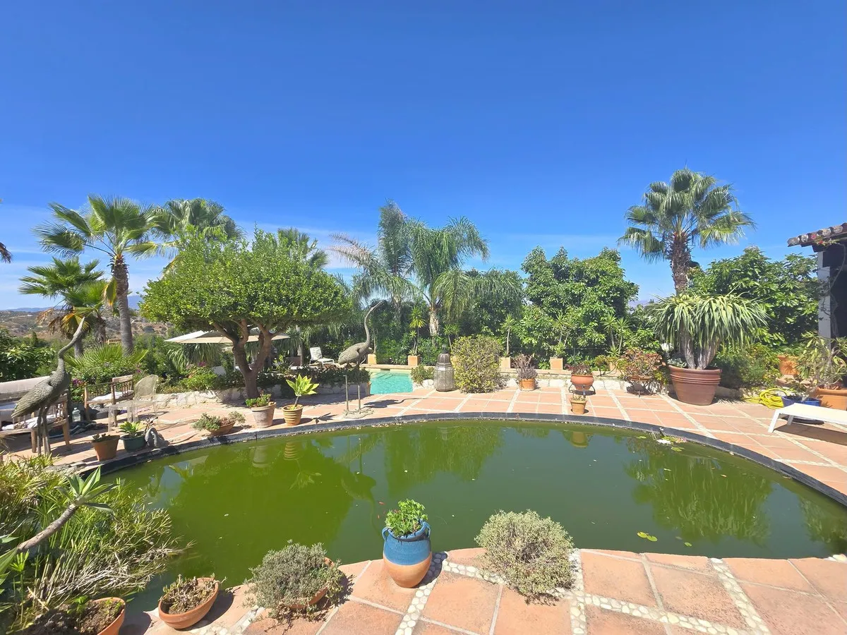 06058cf9-6319-44e5-b5c5-8a52ca805e9d