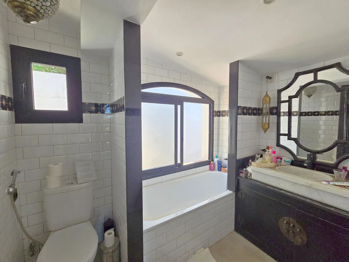 08c80849-43b4-4687-b79e-5248a25b2092