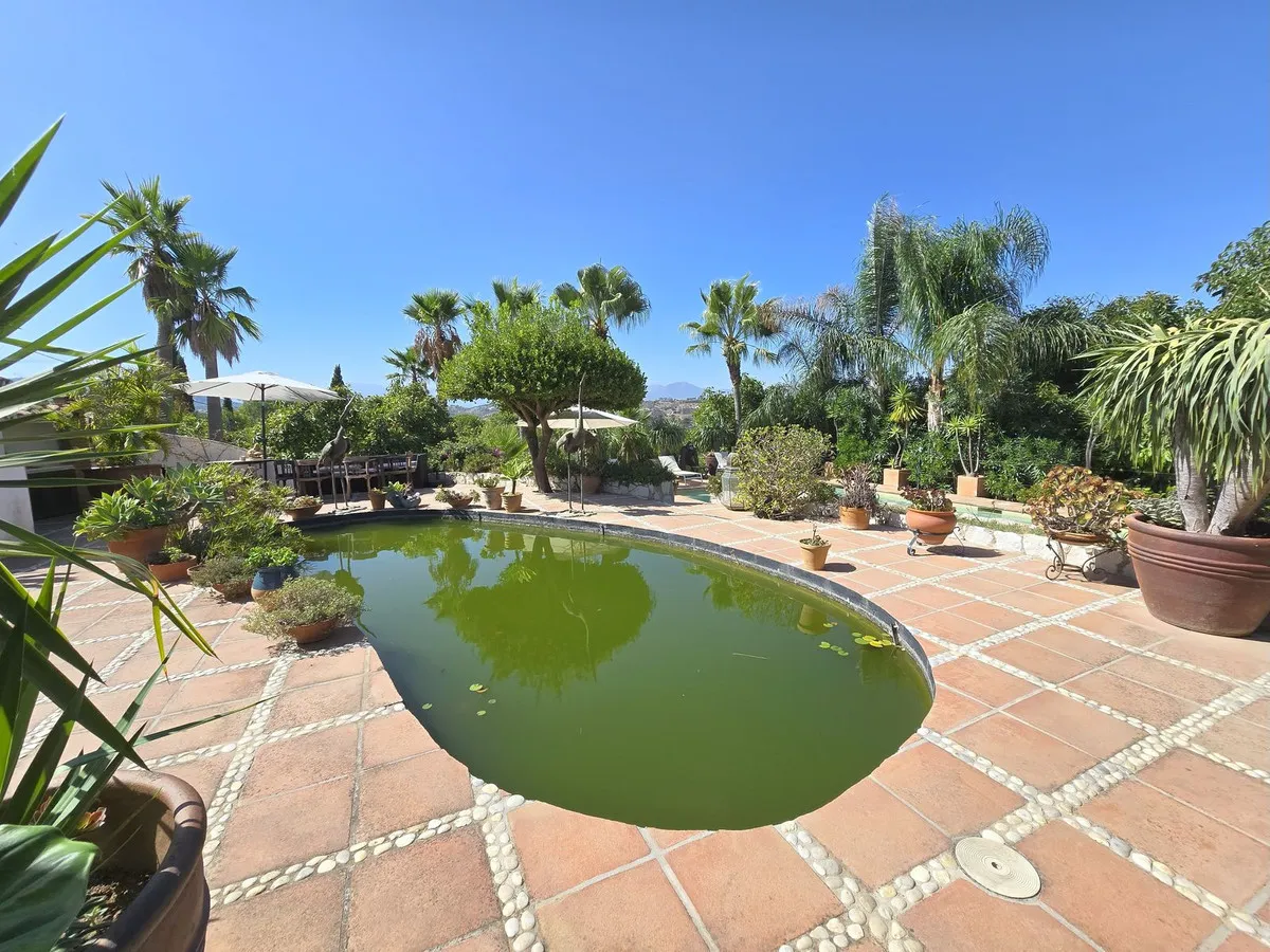 2277827b-7f02-421b-a889-0d954fcd4dc1