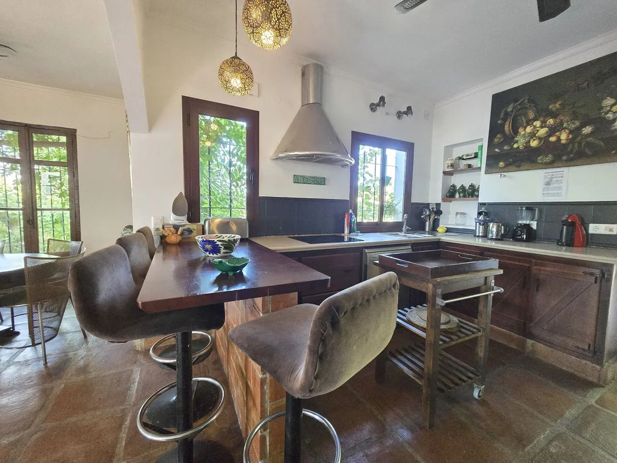 93325303-8b37-4c07-93b6-f380ed735b24