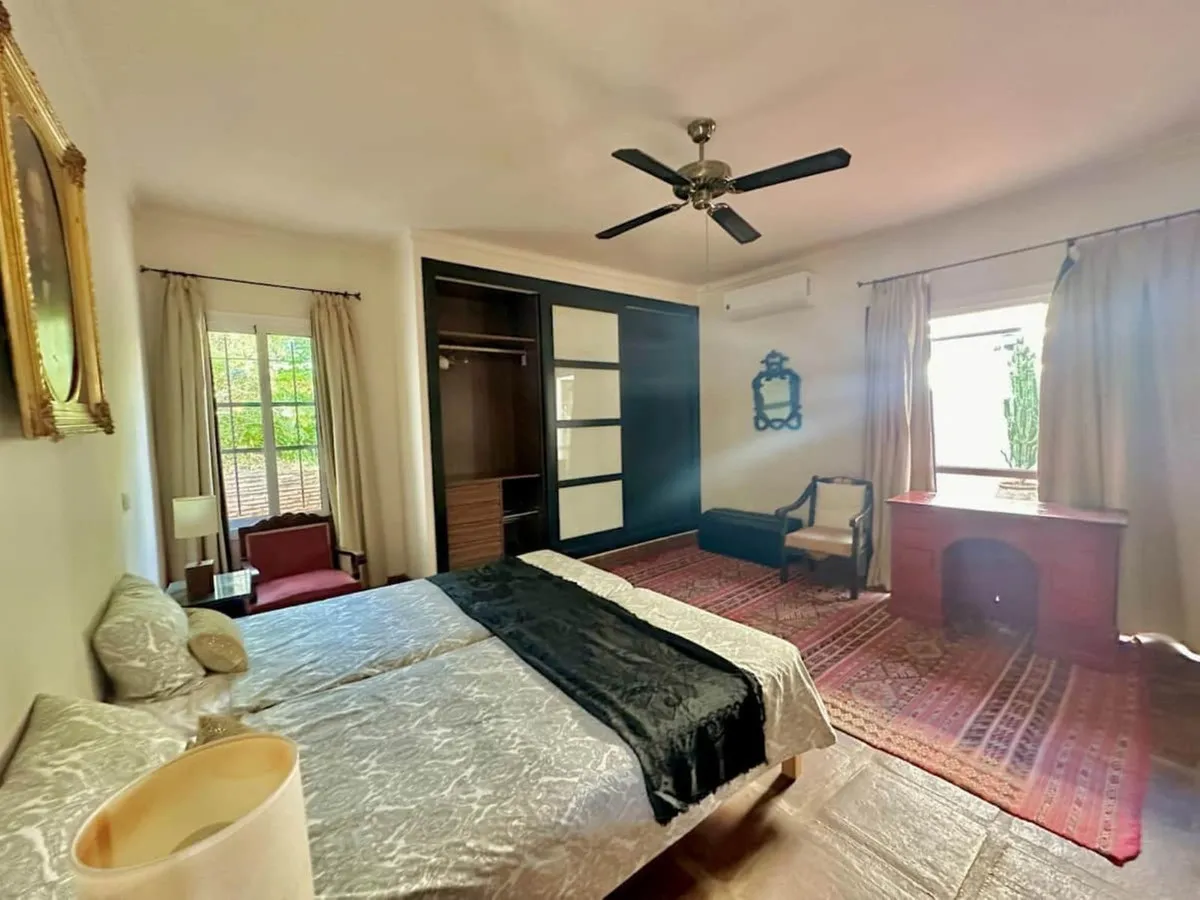 aa508a2c-1821-41c8-8ed4-c12bd0d13fd8