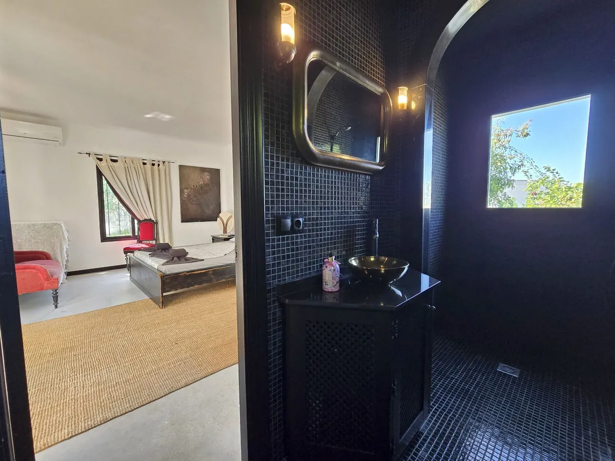 b5dc4ac6-4f63-4e96-a966-65202067a7eb