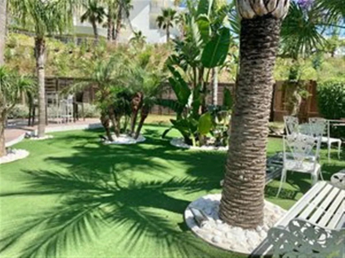 c3db634e-f128-4b67-a33e-e71d01143905