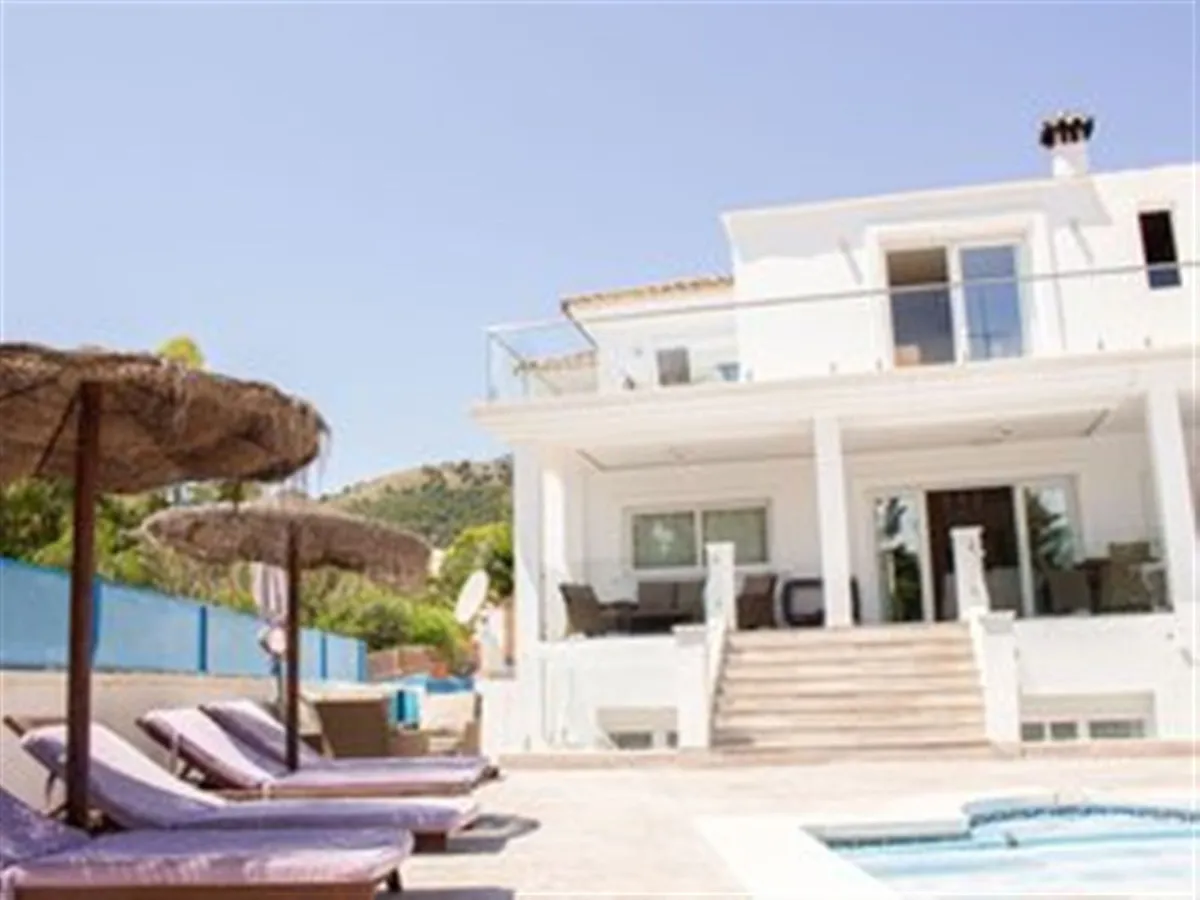 d05f01a7-7e7c-438e-9ee7-2c4669f121a1