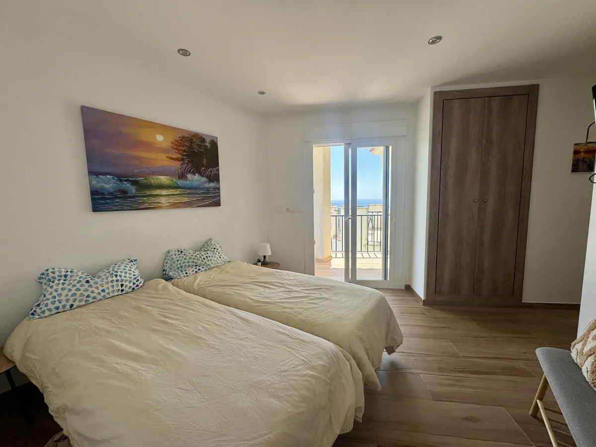 35c806a7-a5c6-4f5d-a41f-3bb542583756