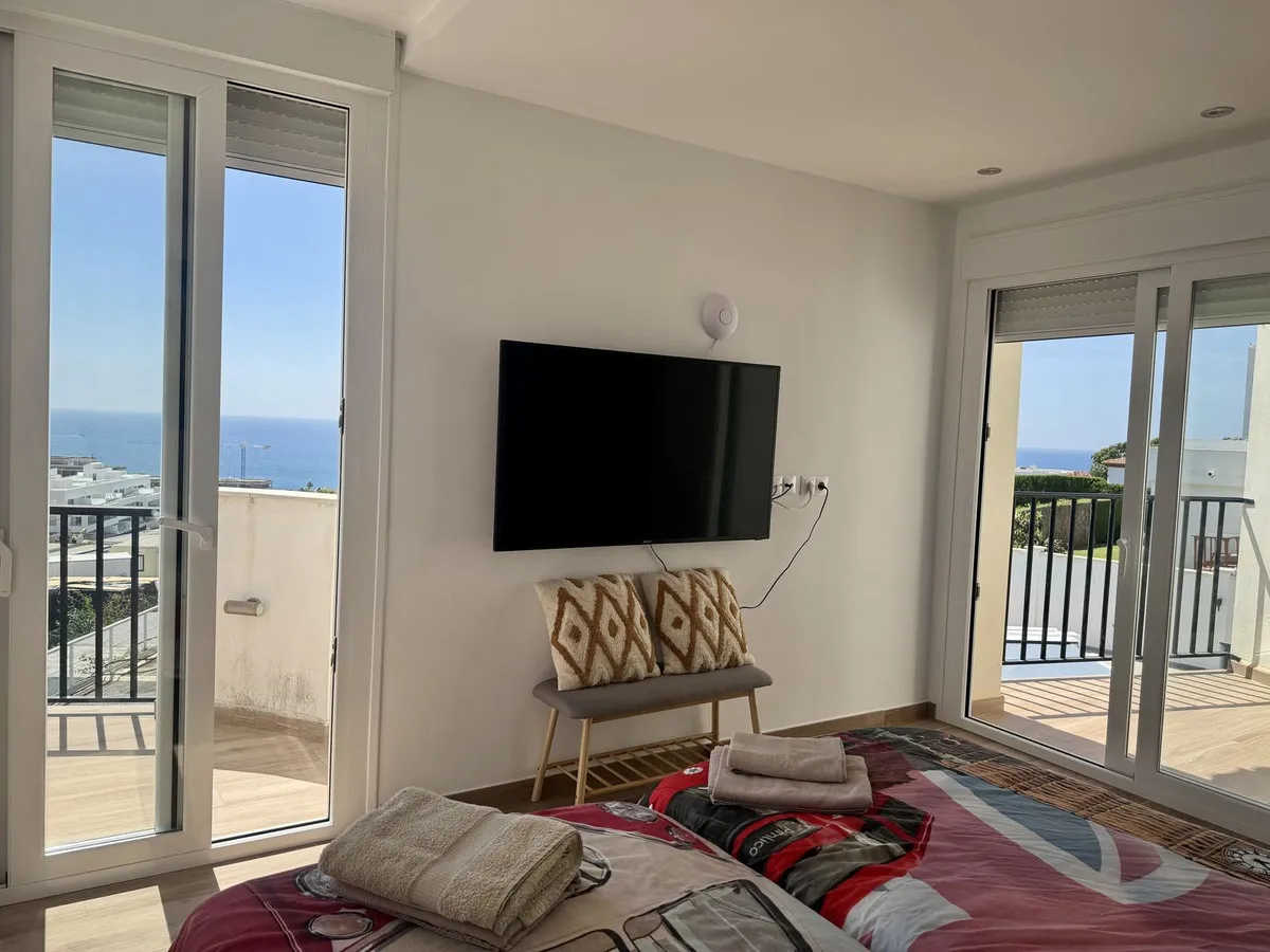 4728b3a5-6007-456b-b22b-6dff3a8993e5