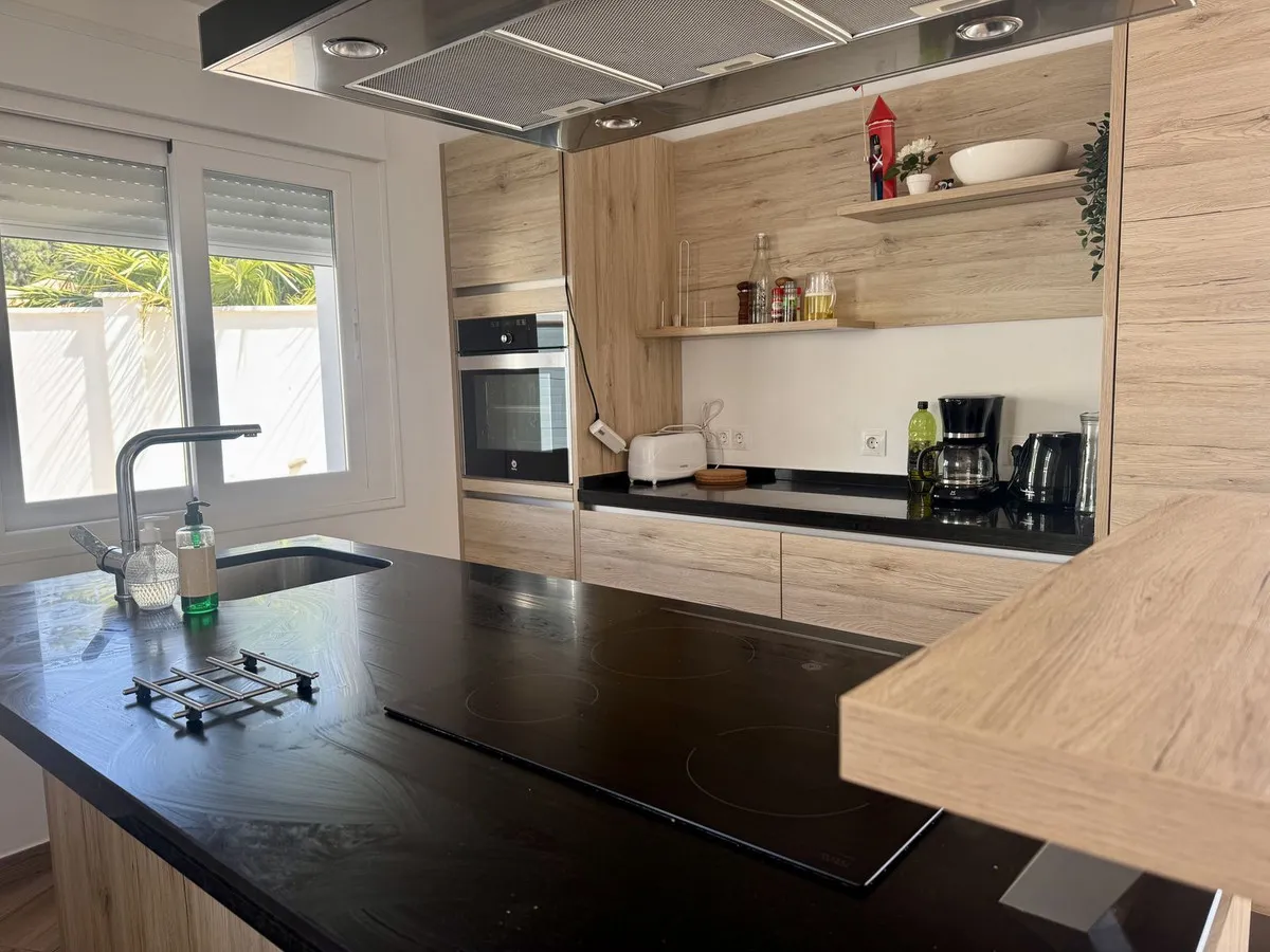 60f281f9-fd44-4610-bdd8-50ec85fc1295