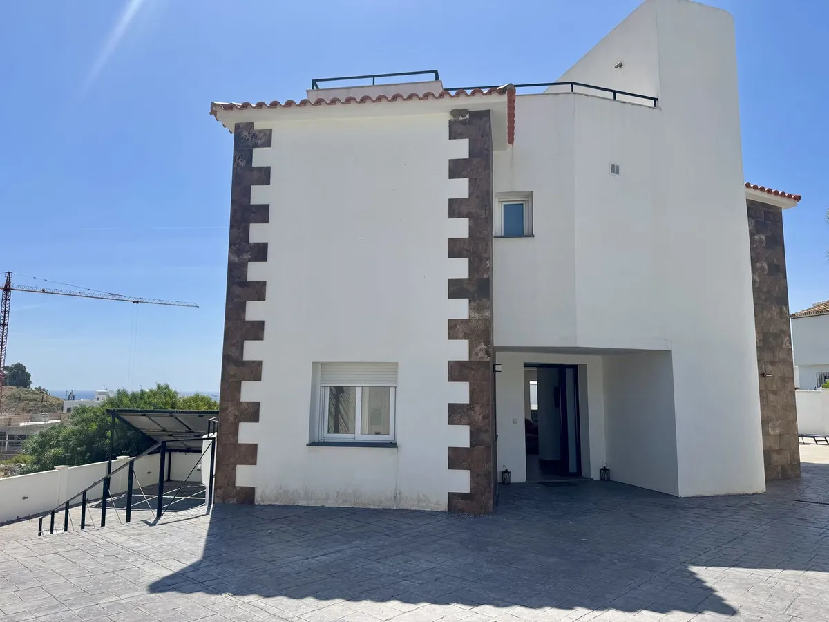 7f3c65fb-83ca-457b-9932-1c71e9dfe0a1