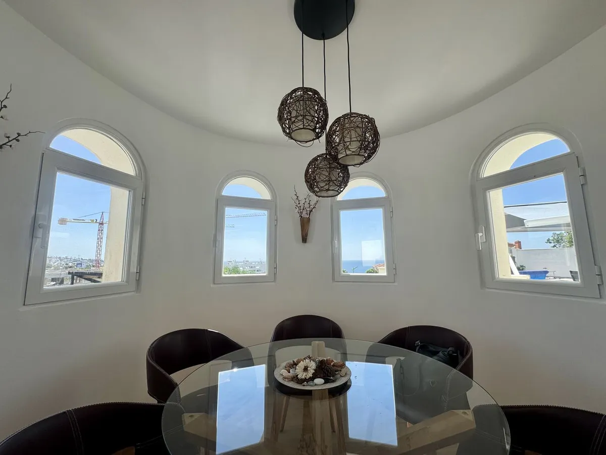 d7357b0e-8bfa-4b9f-bba2-2ee9246fd932