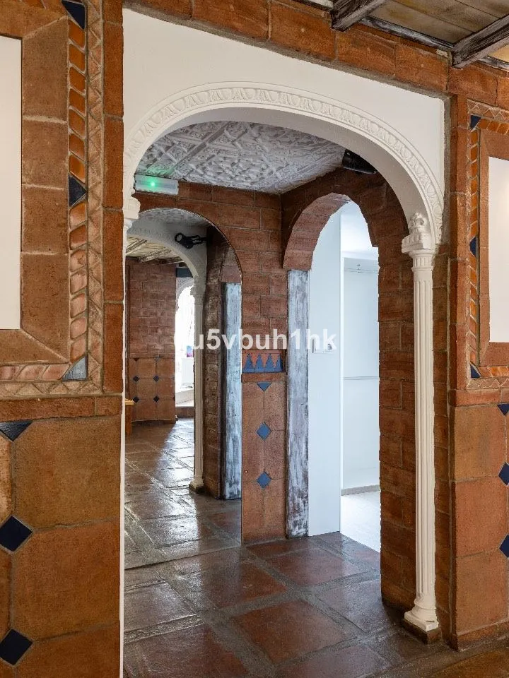 17dea5e4-383a-4038-afd6-2d4a62e96e5b