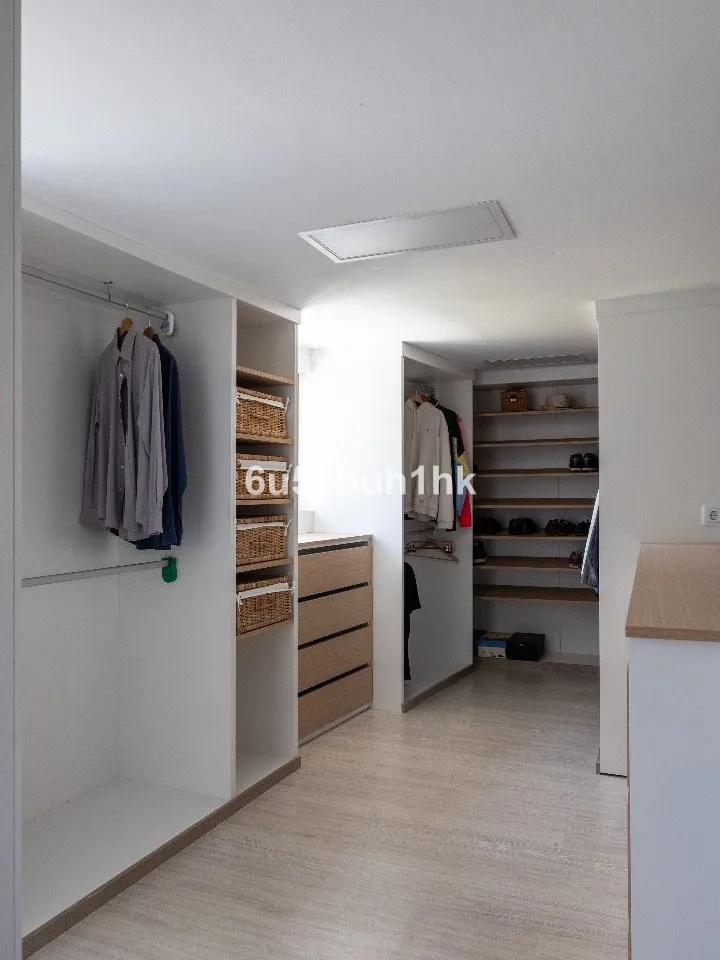 5766f8b9-ac51-4591-a073-e00821d60cbe