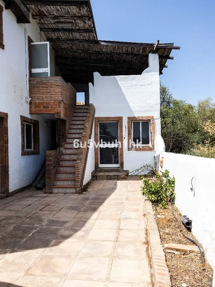 a46eaee5-f423-4625-a7a3-fa382e7c268c