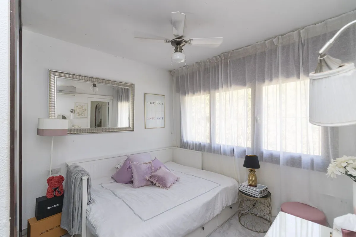 159bd78e-135d-41fd-84b3-6f15c40e3e44