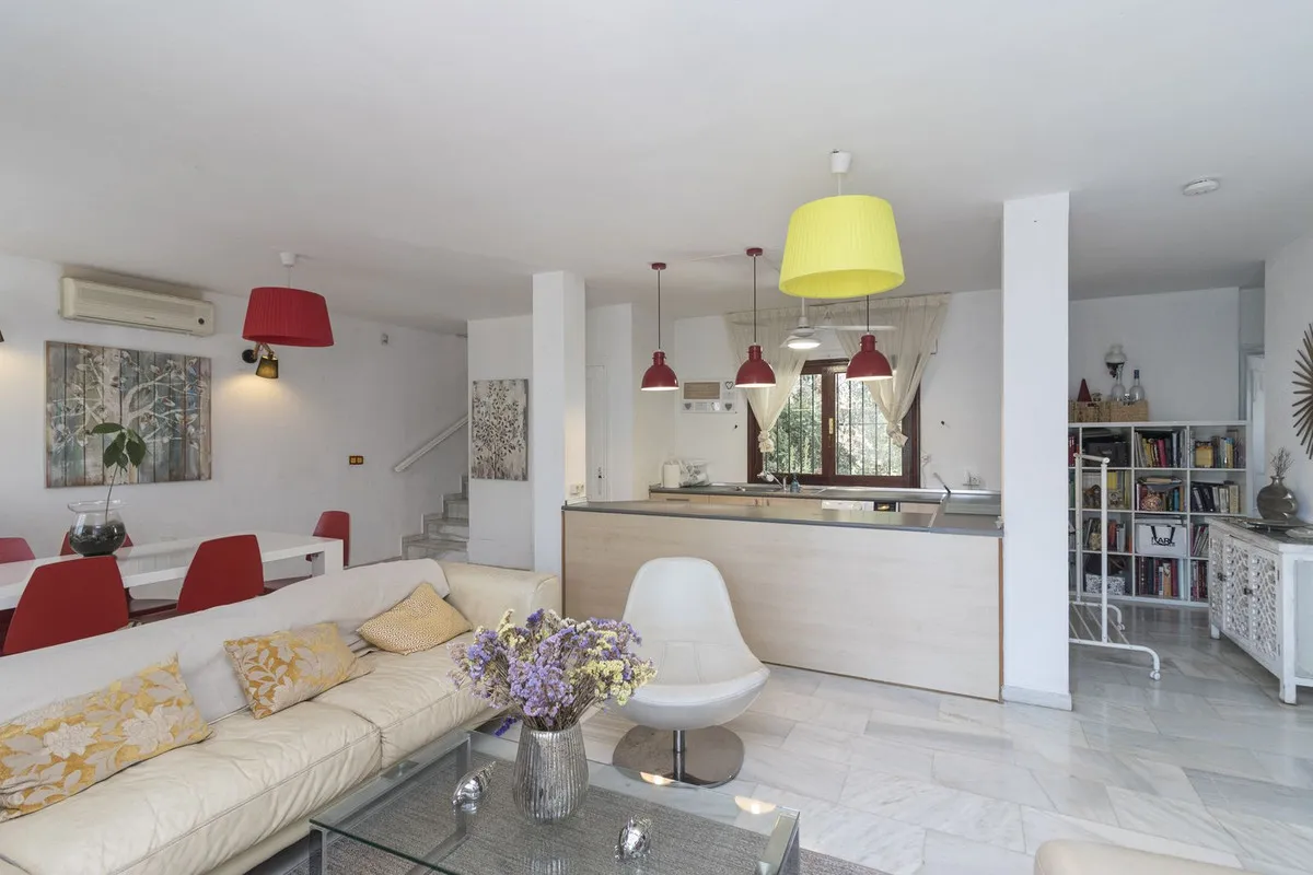 52d84208-d12b-49dd-9abe-7e5c133be1db