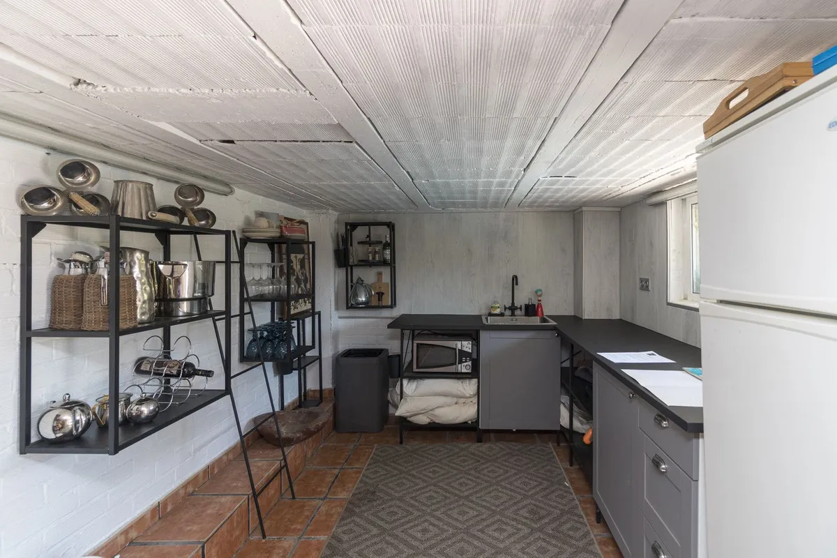 c211d1e1-3e6d-4f9b-883b-1636a450a261