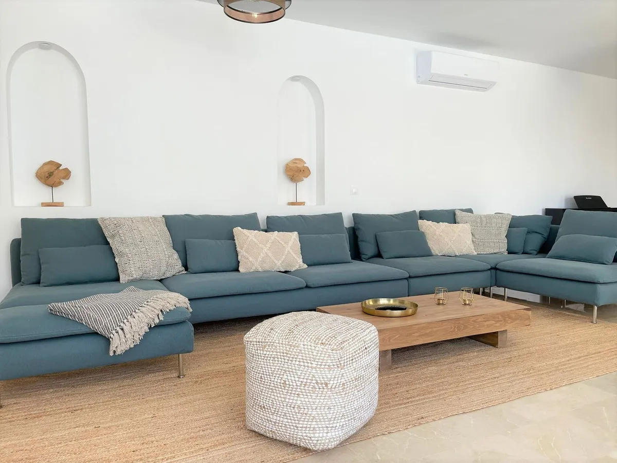 5f83c6a0-b08a-4811-9bd4-f55453aa9a4c