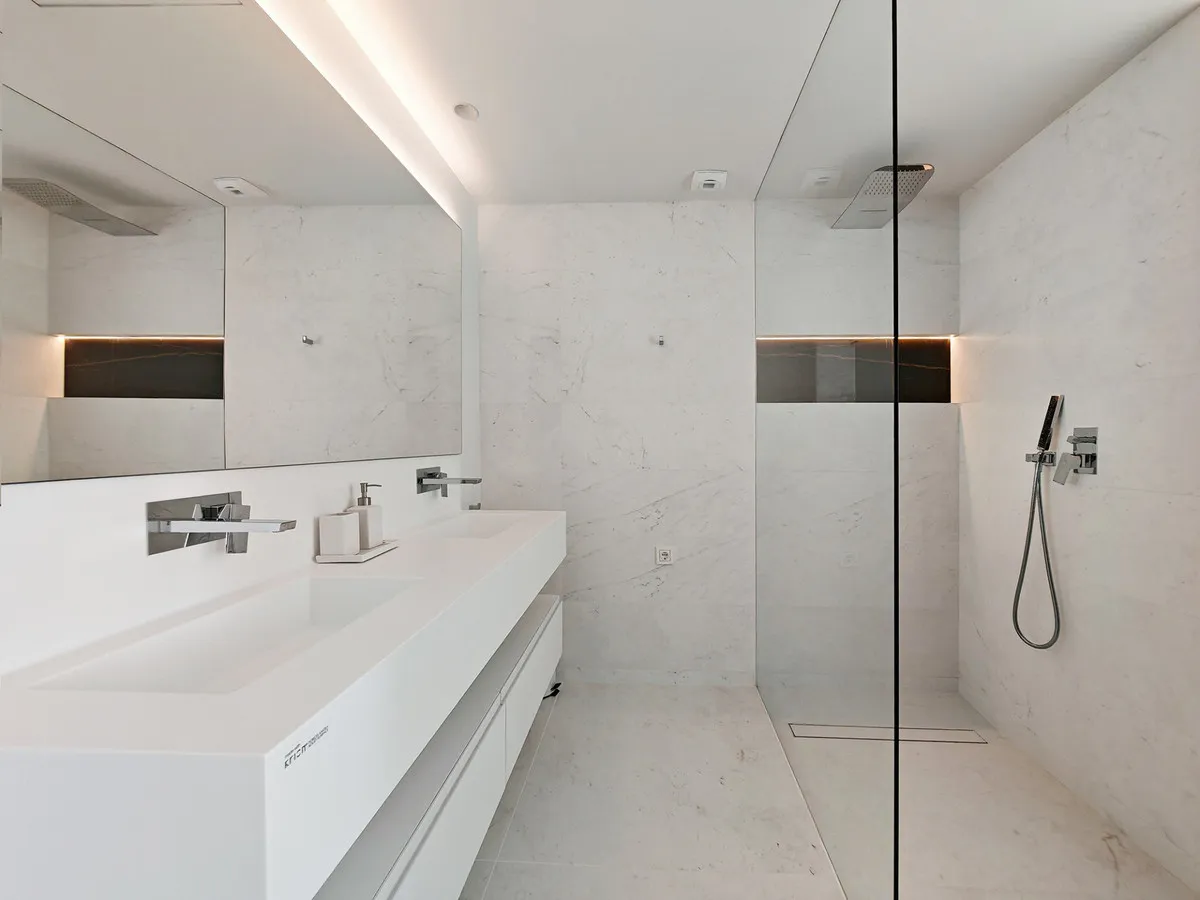 6d9b4bfb-ce8d-493b-8137-49d6ecc6cc59