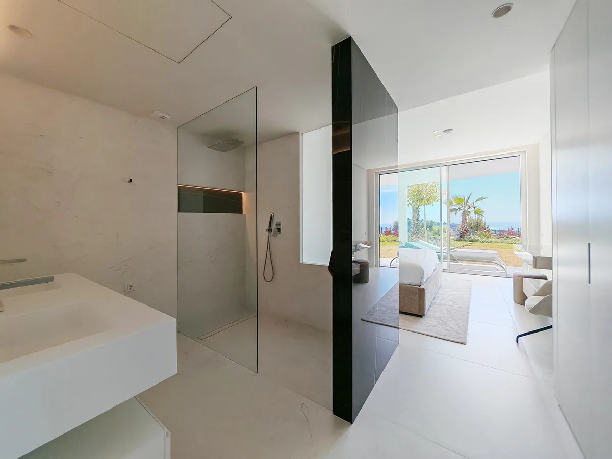 9d815cf1-2e3f-41a3-ab8c-97783bae9498