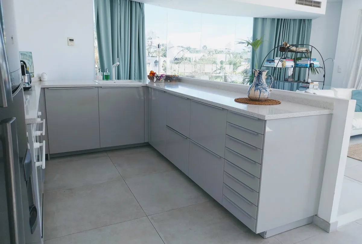 e667a756-ace1-4ac6-912c-6beacae4c96f