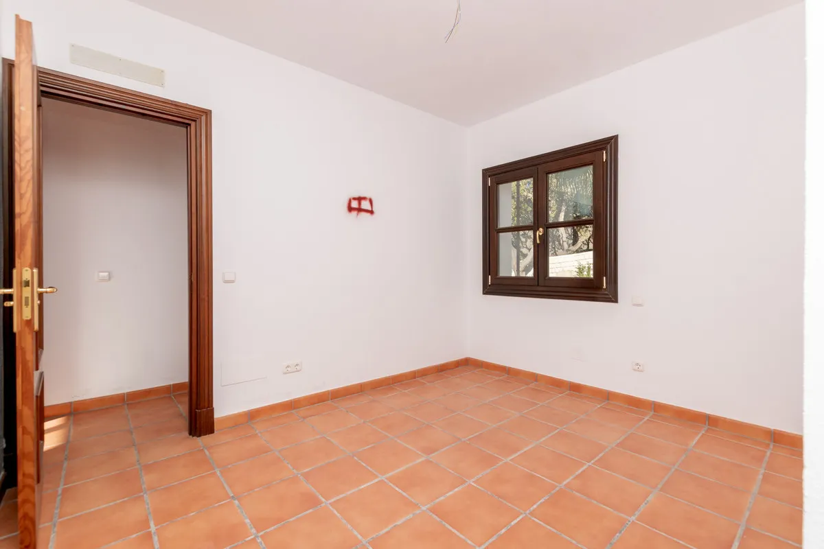 2aa42f64-2f8d-483e-85eb-c24a01ced2b0