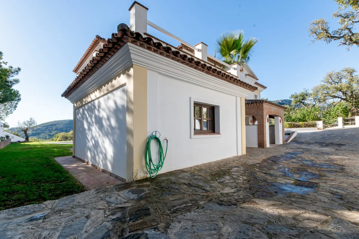 7c80f050-deb1-4d2b-bcfd-81830d70d368