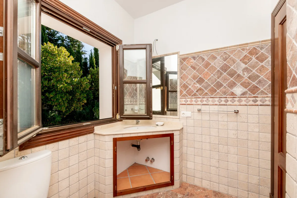 83a5b297-f85a-4776-b12b-cc0ae3755c02