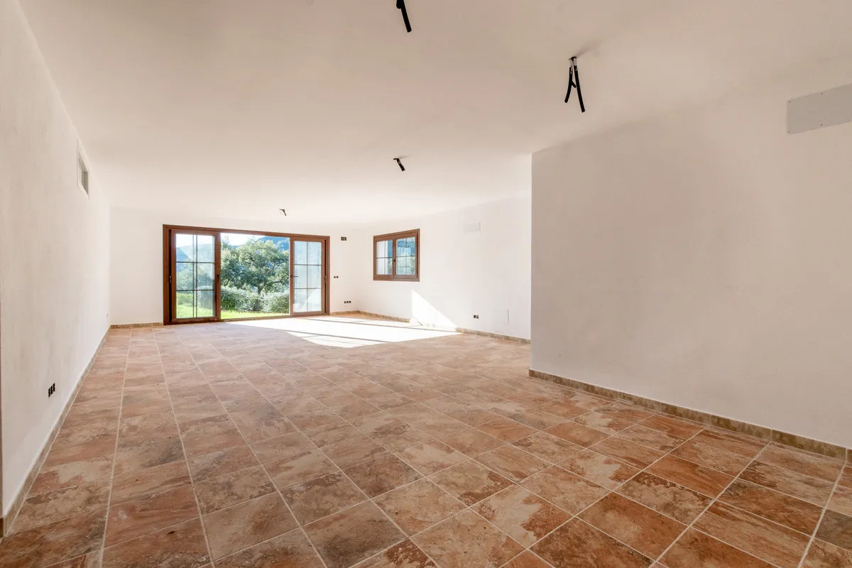 f3e2e18b-1729-4856-8c82-52dbf2a2ed86