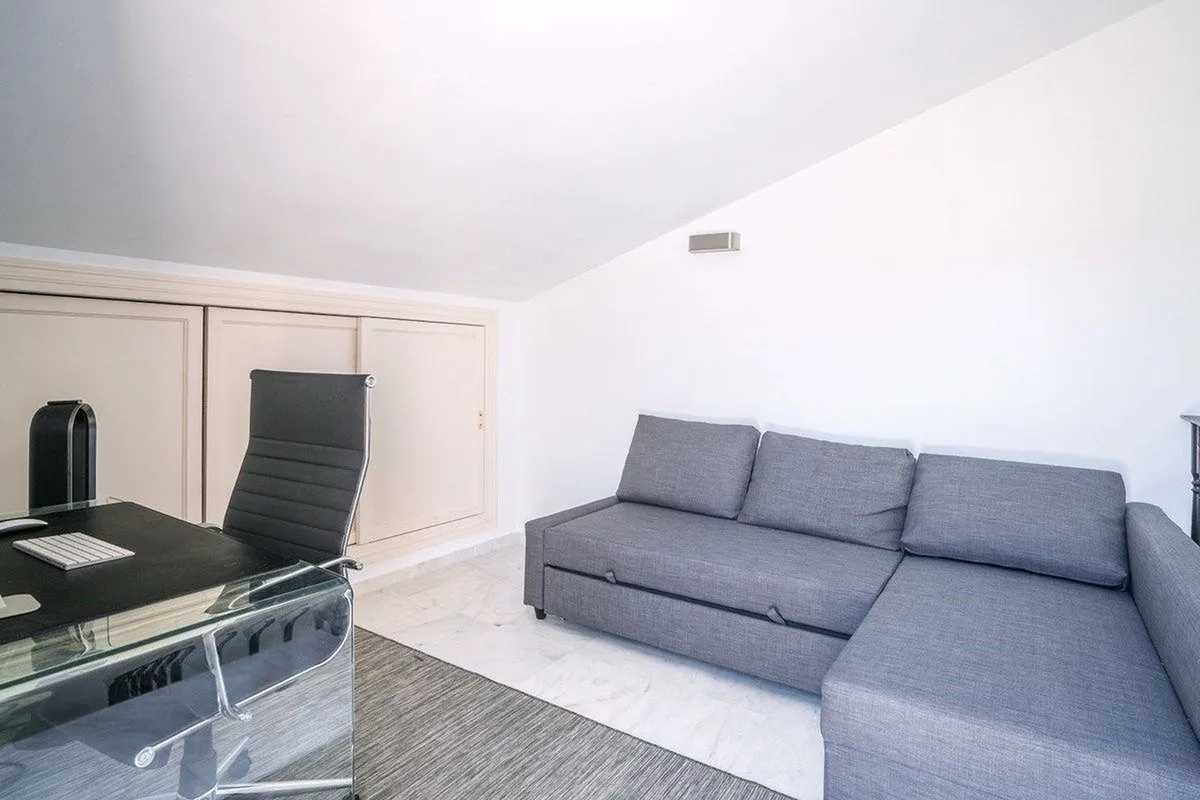 00b81336-629f-4db2-bf7b-6ec723440788