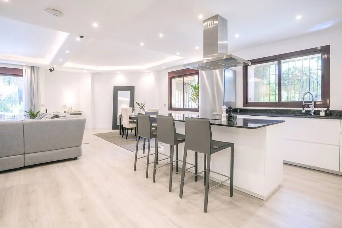 ef5cd7e9-dea4-4210-b911-bec4cba979a6