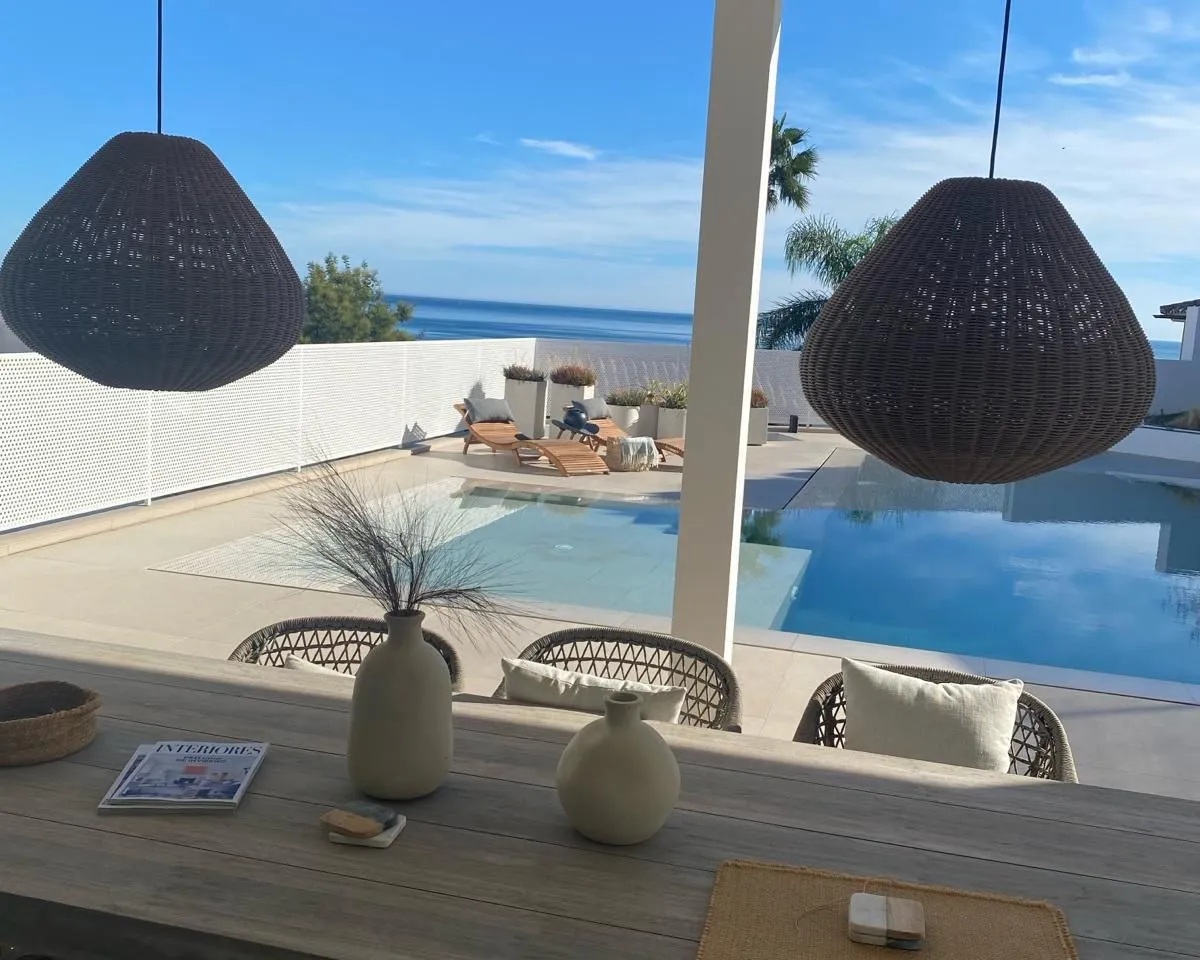 1c027688-8f79-4ba4-a669-4c0290d33716