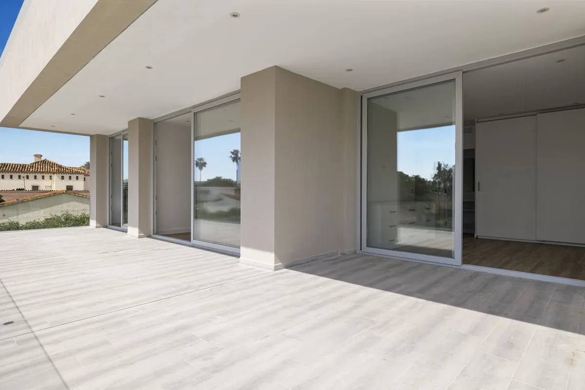 05d3cf07-c69c-4d42-89f6-49e7156b554c