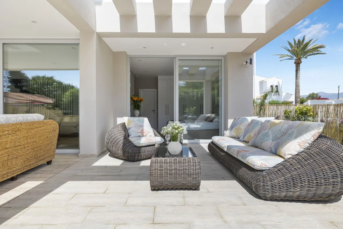 11d61cdd-f592-41e2-9120-cda77f400077