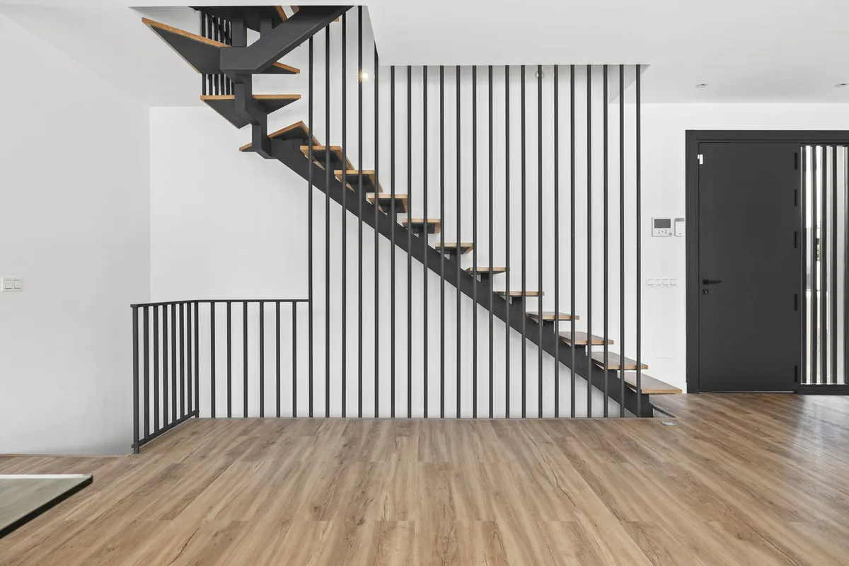 f11ac546-8928-47de-989e-6e17b2e4a09c