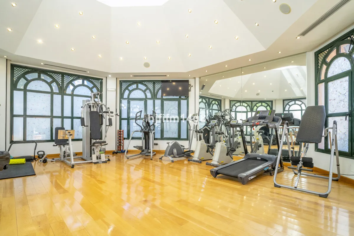 08594189-eb10-49ce-8131-3b89ac288972