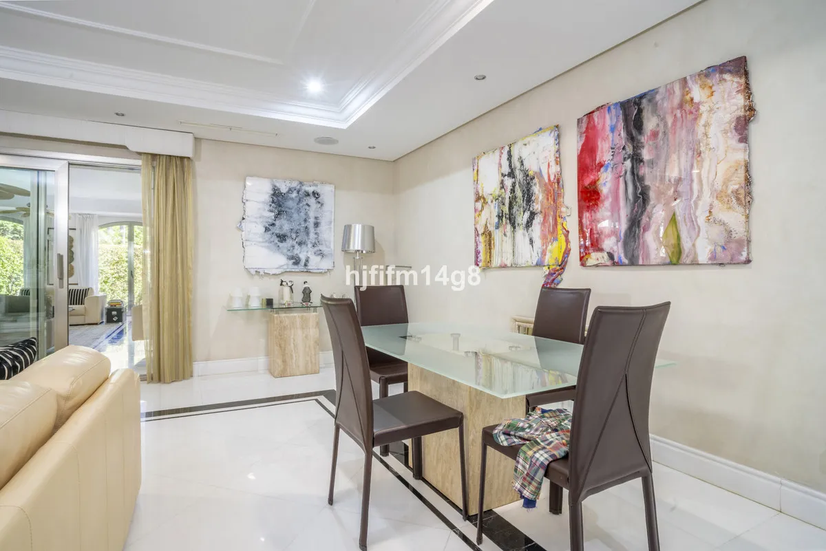 1c4bed8c-1d74-4efc-8e8d-6d17eaf1bb8a