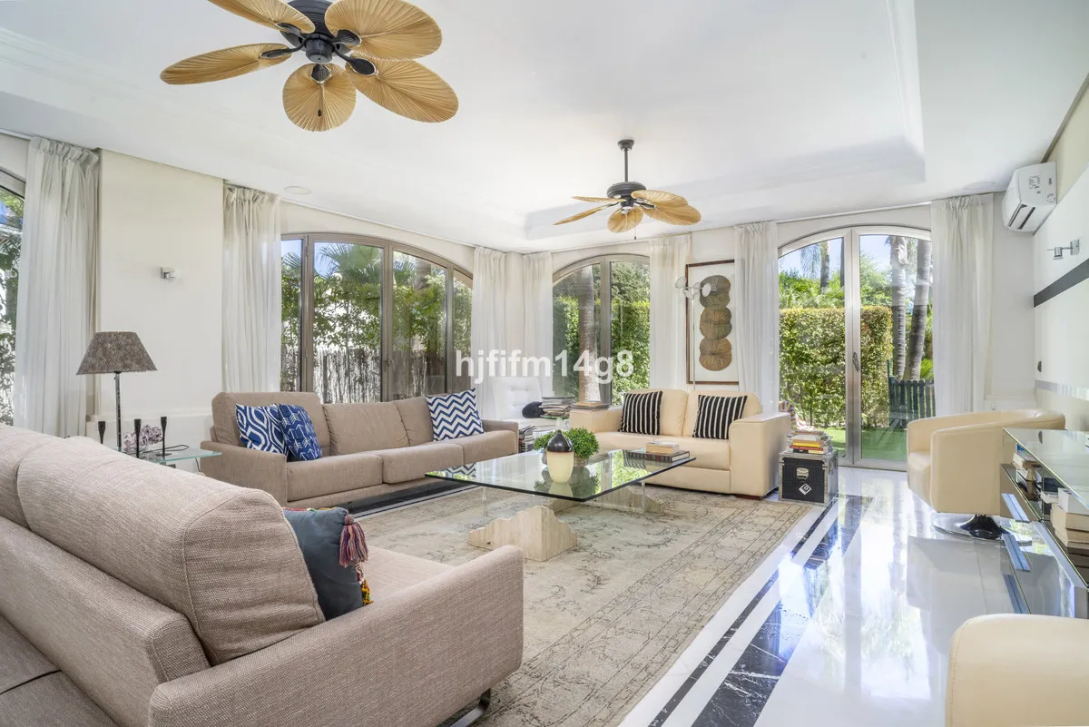 39b15ee3-f917-476d-a886-5d976ddc26bd