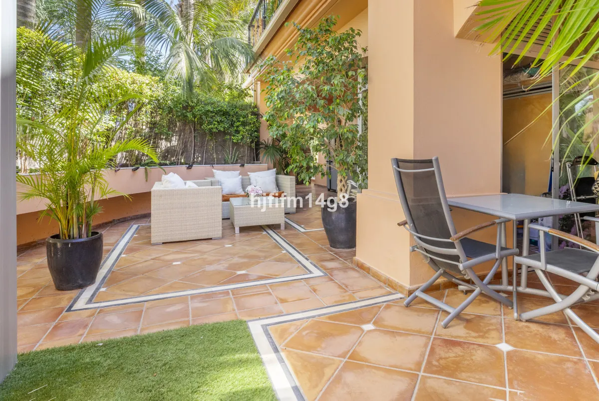 8ef8c3b6-9d6b-4585-87d1-e9511d70d8cc