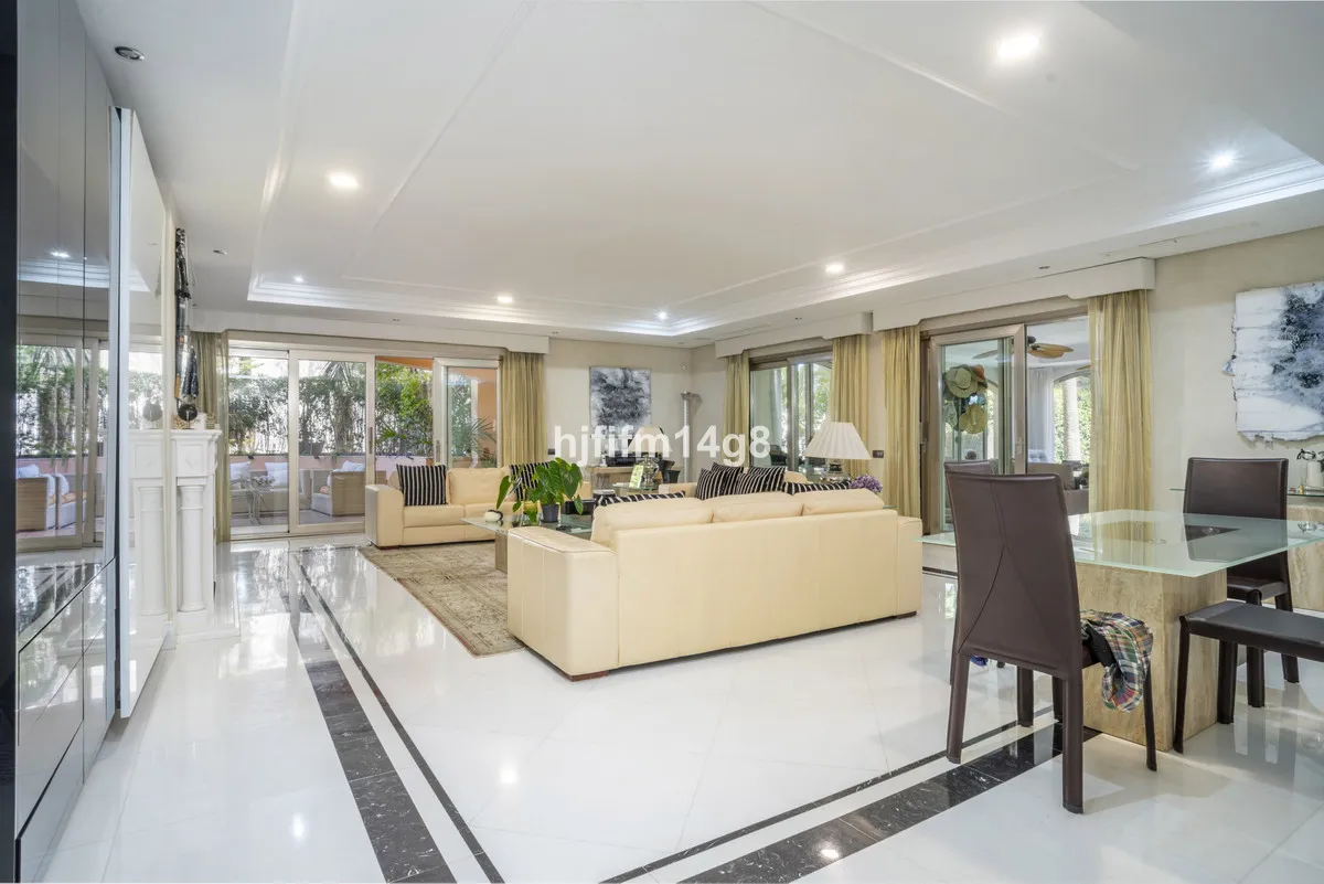 a732e068-d82f-45a9-a8a4-ff969e39c10e