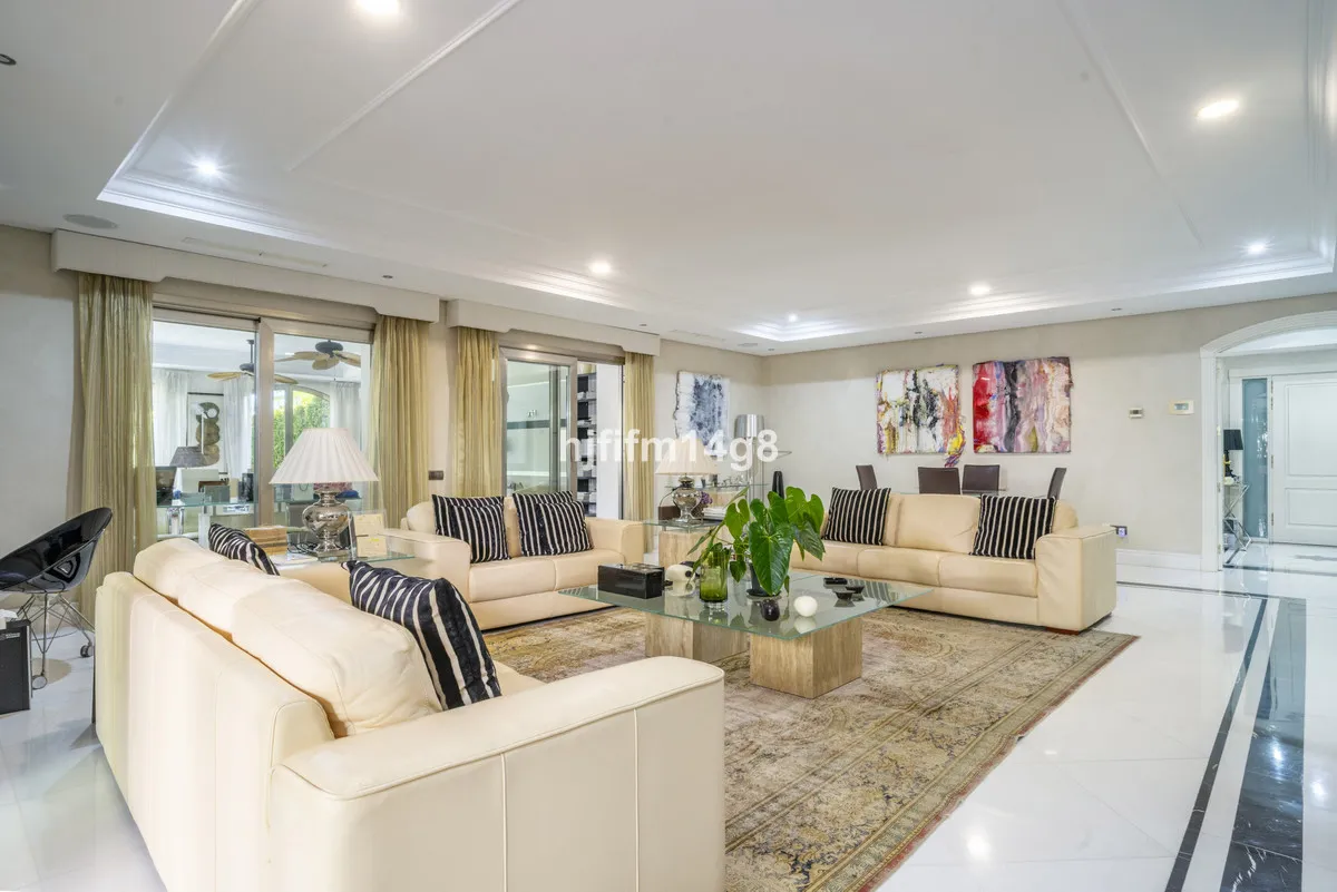 c45e8bb4-7594-47c1-8236-240227462d4f